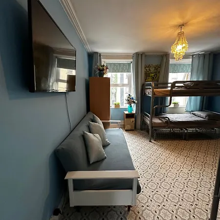 Homestay szállás Center Townhouse *