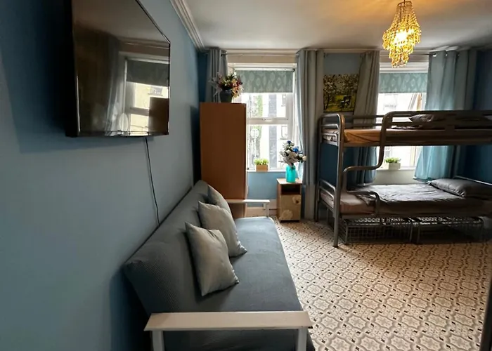 בית אירוח Center Townhouse *